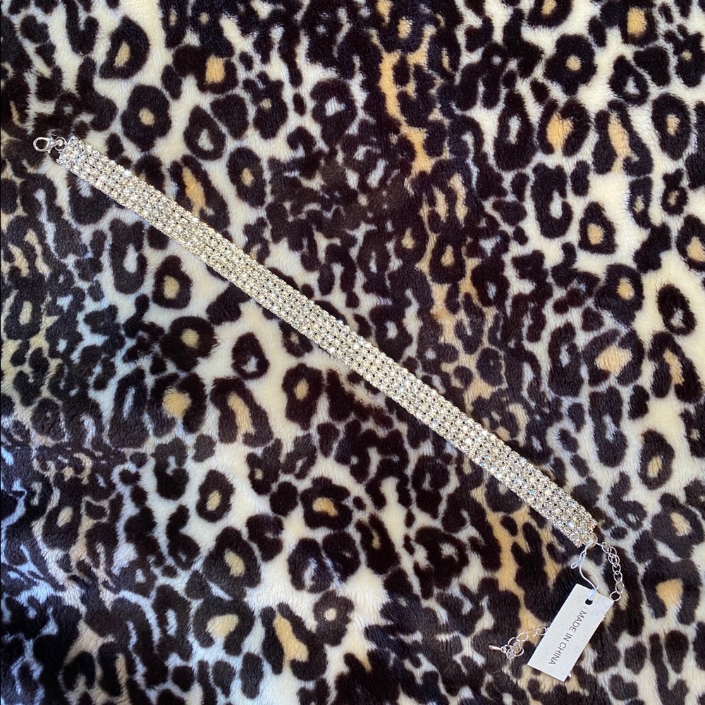 Diamond choker